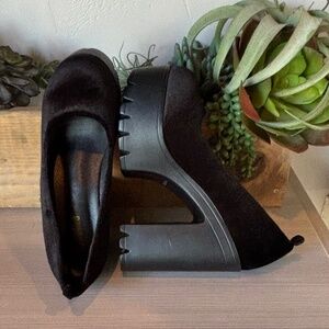 NWOT Big Chunky Velvety Heels  in Black. -  McKoine